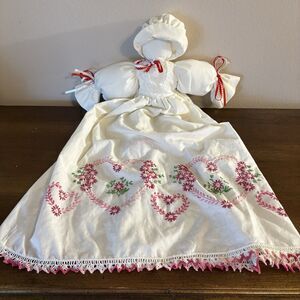 Vintage Handmade Pillowcase Girl Doll No Face Bonnet Embroidery Girls Room Decor